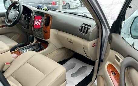 Toyota Land Cruiser 100 рестайлинг 2, 2007 год, 2 529 000 рублей, 12 фотография