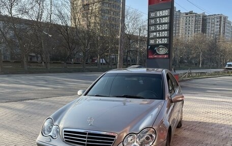 Mercedes-Benz C-Класс, 2004 год, 745 999 рублей, 3 фотография