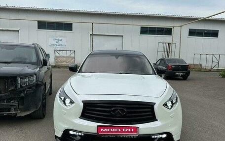 Infiniti FX II, 2013 год, 2 950 000 рублей, 10 фотография