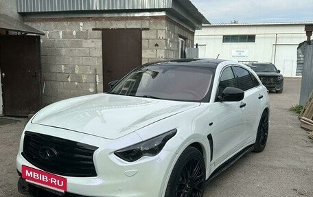 Infiniti FX II, 2013 год, 2 950 000 рублей, 12 фотография