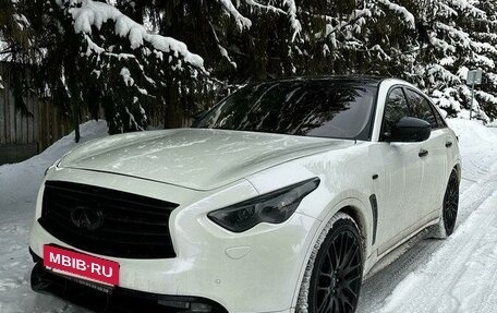 Infiniti FX II, 2013 год, 2 950 000 рублей, 16 фотография