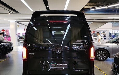 Mercedes-Benz Vito, 2022 год, 6 300 000 рублей, 4 фотография