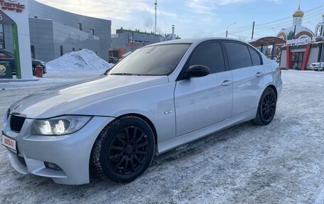 BMW 3 серия, 2006 год, 1 100 000 рублей, 2 фотография