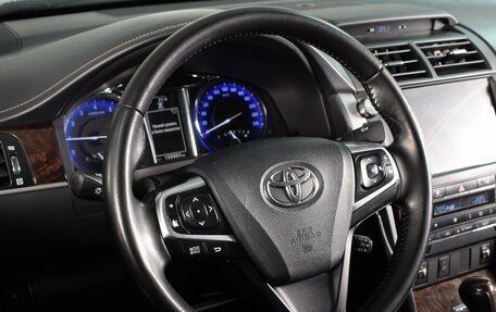 Toyota Camry, 2017 год, 2 249 000 рублей, 12 фотография