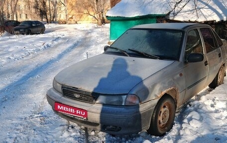 Daewoo Nexia I рестайлинг, 2002 год, 65 000 рублей, 4 фотография