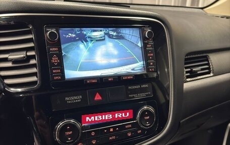 Mitsubishi Outlander III рестайлинг 3, 2013 год, 1 775 000 рублей, 17 фотография