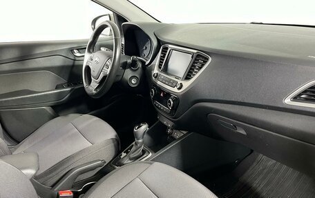 Hyundai Solaris II рестайлинг, 2017 год, 1 349 000 рублей, 13 фотография