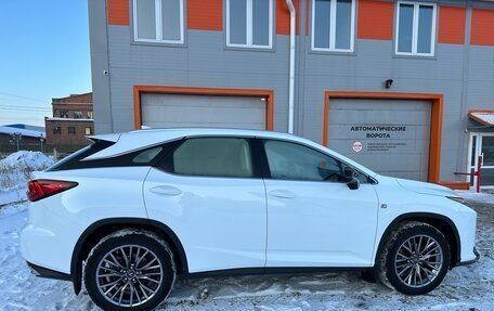 Lexus RX IV рестайлинг, 2016 год, 4 250 000 рублей, 6 фотография