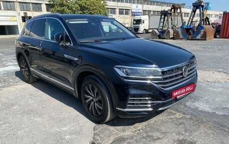 Volkswagen Touareg III, 2020 год, 5 920 000 рублей, 9 фотография