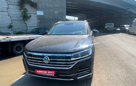 Volkswagen Touareg III, 2020 год, 5 920 000 рублей, 2 фотография