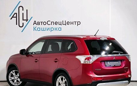 Mitsubishi Outlander III рестайлинг 3, 2014 год, 1 729 000 рублей, 4 фотография