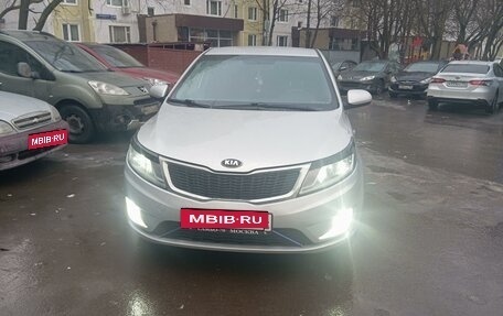 KIA Rio III рестайлинг, 2014 год, 925 000 рублей, 16 фотография