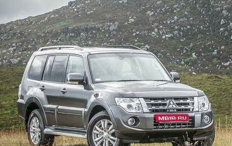 Mitsubishi Pajero IV, 2011 год, 1 940 000 рублей, 1 фотография