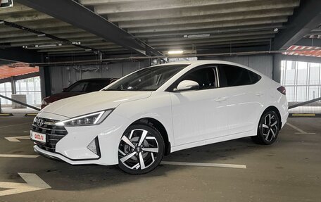 Hyundai Elantra VI рестайлинг, 2019 год, 1 820 000 рублей, 2 фотография