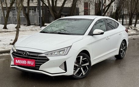 Hyundai Elantra VI рестайлинг, 2019 год, 1 820 000 рублей, 7 фотография