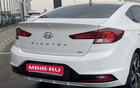 Hyundai Elantra VI рестайлинг, 2019 год, 1 820 000 рублей, 5 фотография