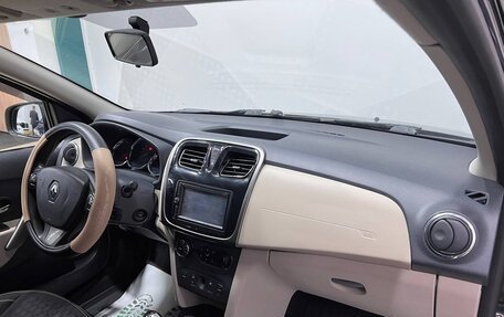 Renault Logan II, 2015 год, 819 000 рублей, 12 фотография