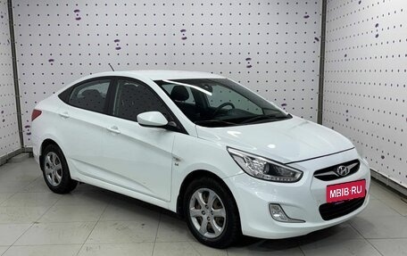 Hyundai Solaris II рестайлинг, 2013 год, 940 000 рублей, 3 фотография