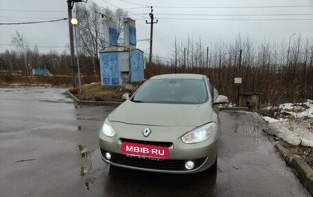 Renault Fluence I, 2013 год, 930 000 рублей, 2 фотография