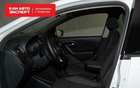 Volkswagen Polo VI (EU Market), 2018 год, 1 250 000 рублей, 6 фотография