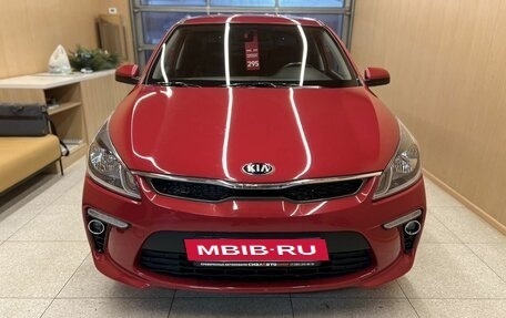 KIA Rio IV, 2020 год, 1 689 000 рублей, 2 фотография