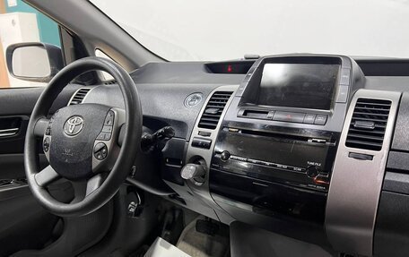 Toyota Prius, 2007 год, 839 000 рублей, 12 фотография