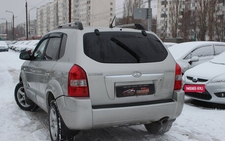 Hyundai Tucson III, 2007 год, 799 990 рублей, 4 фотография