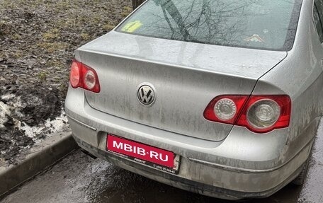 Volkswagen Passat B6, 2005 год, 550 000 рублей, 6 фотография