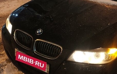 BMW 3 серия, 2010 год, 1 100 000 рублей, 3 фотография