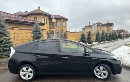 Toyota Prius, 2012 год, 1 350 000 рублей, 2 фотография