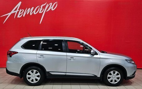 Mitsubishi Outlander III рестайлинг 3, 2016 год, 1 745 000 рублей, 6 фотография