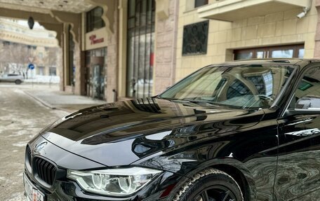 BMW 3 серия, 2017 год, 2 500 000 рублей, 4 фотография