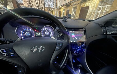 Hyundai Sonata VI, 2012 год, 1 100 000 рублей, 3 фотография