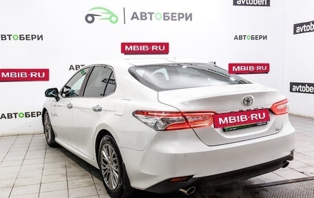 Toyota Camry, 2021 год, 3 596 000 рублей, 3 фотография