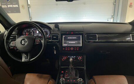 Volkswagen Touareg III, 2013 год, 2 199 000 рублей, 11 фотография