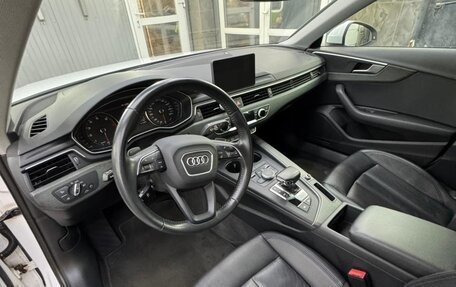 Audi A4, 2018 год, 2 350 000 рублей, 19 фотография