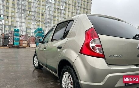 Renault Sandero I, 2012 год, 700 000 рублей, 2 фотография