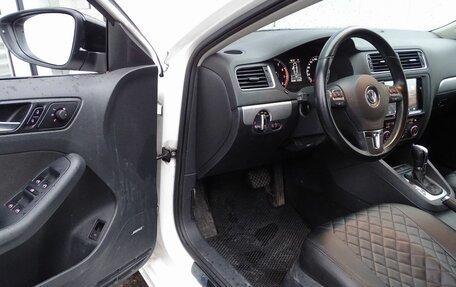 Volkswagen Jetta VI, 2013 год, 1 150 000 рублей, 5 фотография