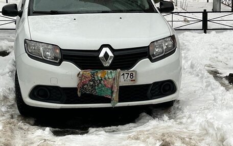 Renault Sandero II рестайлинг, 2016 год, 900 000 рублей, 1 фотография