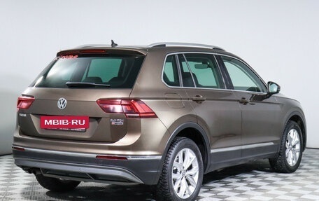 Volkswagen Tiguan II, 2017 год, 2 849 000 рублей, 5 фотография