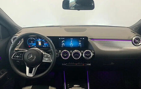 Mercedes-Benz GLA, 2022 год, 4 100 000 рублей, 16 фотография