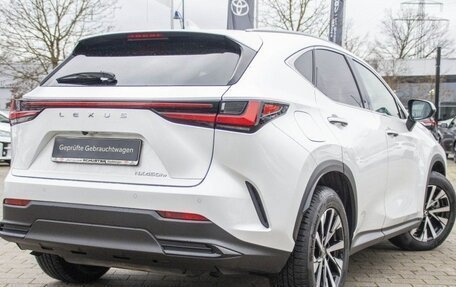 Lexus NX, 2022 год, 5 590 000 рублей, 3 фотография