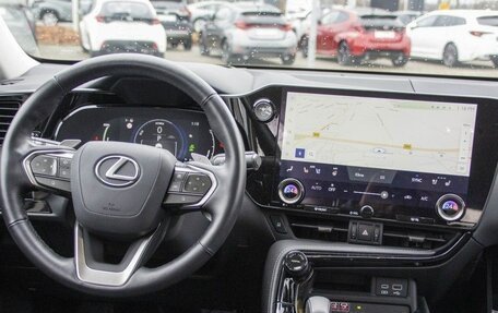 Lexus NX, 2022 год, 5 590 000 рублей, 7 фотография