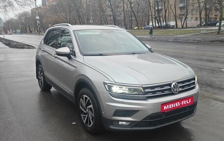 Volkswagen Tiguan II, 2018 год, 3 000 000 рублей, 2 фотография