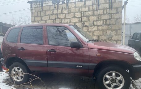 Chevrolet Niva I рестайлинг, 2003 год, 315 000 рублей, 2 фотография