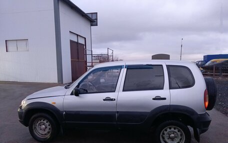 Chevrolet Niva I рестайлинг, 2004 год, 190 000 рублей, 8 фотография