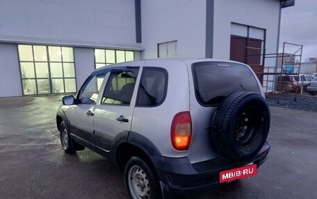 Chevrolet Niva I рестайлинг, 2004 год, 190 000 рублей, 7 фотография