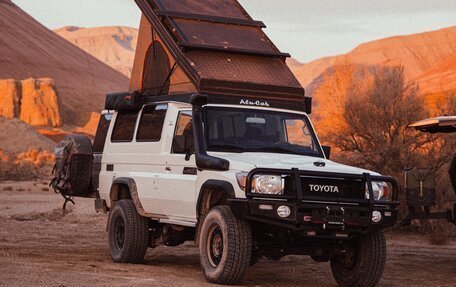 Toyota Land Cruiser 70, 2023 год, 11 800 000 рублей, 7 фотография