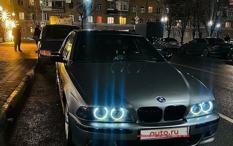 BMW 5 серия, 2002 год, 900 000 рублей, 2 фотография