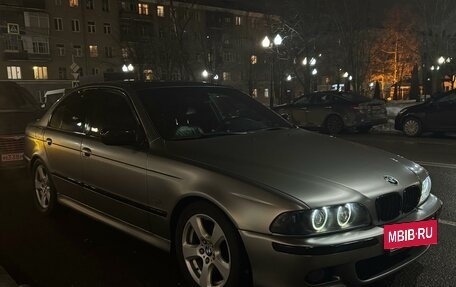 BMW 5 серия, 2002 год, 900 000 рублей, 3 фотография